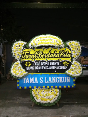 Papan Bunga Duka di Kedaleman
