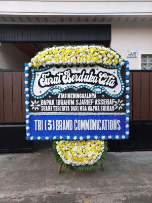 Papan Bunga Duka di Kedaleman